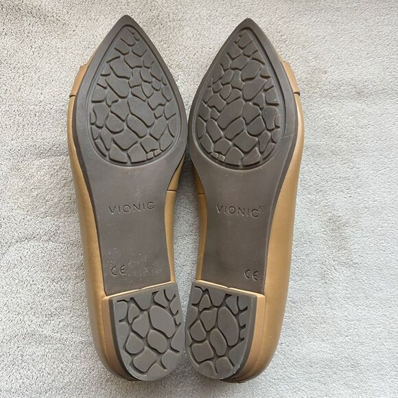 Vionic Arielle Caramel Tan Leather Flats Women’s 6 Pointed Toe Comfort Slip Ons - Picture 14 of 16